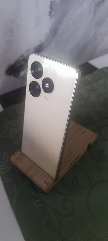 Video igre i konzole: Pametni telefon sa velikim ekranom i trostrukom zadnjom kamerom - — 2