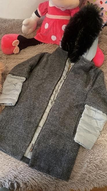 Zimsk jakna novo snizeno akcija 2500 din olus poklon
Sve vel
Jeftino