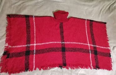 zenski ponco: Pelerina/ pončo Malo nošen. Veličina univerzalna. Teško se meri, ali — 6