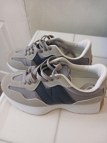 Trainers: Patike – broj 36 - Sportsko/casual model sa vezivanjem na pertle - — 5