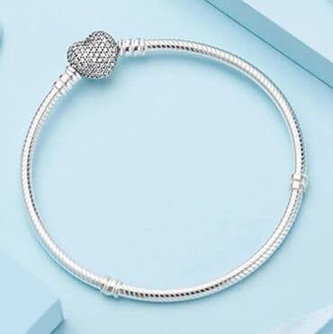 Ostali aksesoari: Pandora narukvica Vel:21cm Cena:1700din (Samo narukvica) Cena:3500din — 2