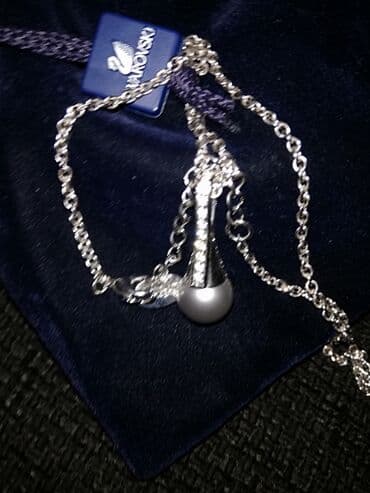 Ogrlica sa priveskom, Trussardi, Materijal: Hirurški čelik, Kristal — 3