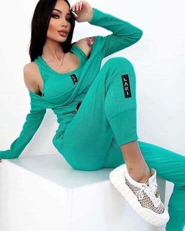 crveni komplet: Komplet 3u1: 2600 dinara — 4