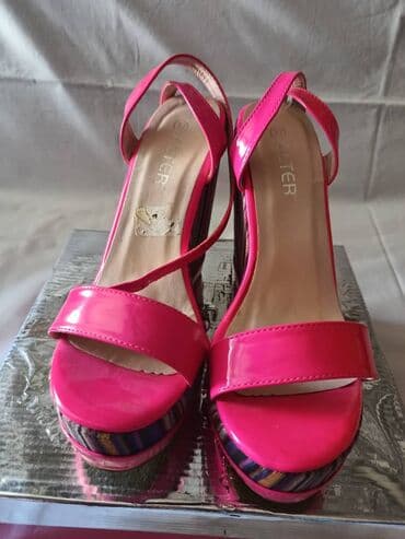 Sandals, 37