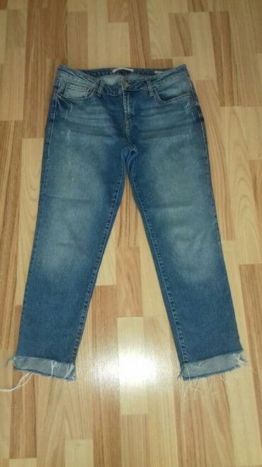 Mom fit farkice. Turska marka mavi. Odlicno stanje. Velicina pise