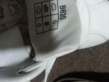 beli dvorac na naduvavanje: Nike patike – belo/crne - Model: klasični niskoprofilni — 4