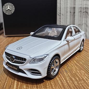 POTPUNO NOVO! Prelepa i izuzetno detaljna metalna maketa automobila na lalafo.rs POTPUNO NOVO! Prelepa i izuzetno detaljna metalna maketa automobila