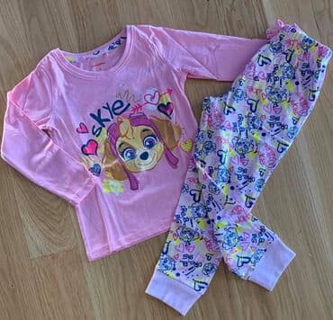 Bodysuits and Footies for babies: Pidzamice 
Razne Vel
Od 134 do 8
Cene od 1050 do 1350 — 12