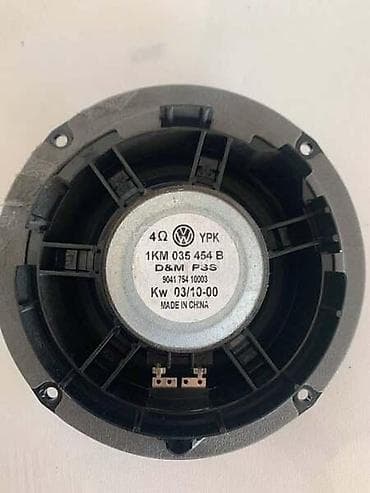 auto plac sirena: ZVUČNIK ZADNJI DESNI ZA VOLKSWAGEN GOLF 6 - 1KM 035454 B | Polovni — 2