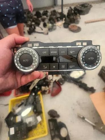 PREKIDACI VENTILACIJE KONZOLA KLIME MERCEDES C KLASA | Prekidaci na lalafo.rs PREKIDACI VENTILACIJE KONZOLA KLIME MERCEDES C KLASA | Prekidaci