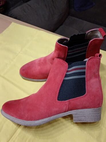 ženske haljine za svaki dan: Braon čizmice br. 40,sve koža,1900 din nošene . Crvene — 5