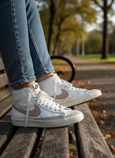 Nike br.40 koza!
2000