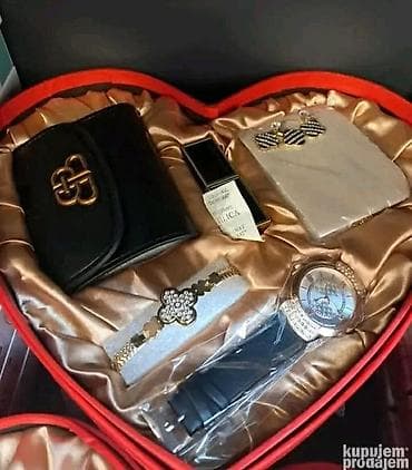 g shock casio 5478 gg 1000: Poklon setovi za dame – elegantno upakovani u dekorativne kutije — 4