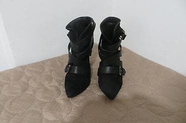 crne stikle na vezivanje: BALMAIN PARIS br 38 ITALY bez mana greske mozda jednom obuvene — 2