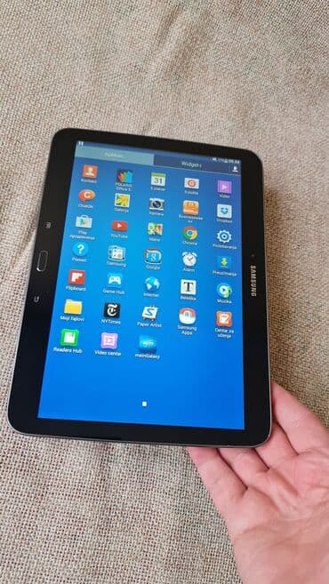 tablet: Tablet samsung 10 inca sve radi top stanje — 4