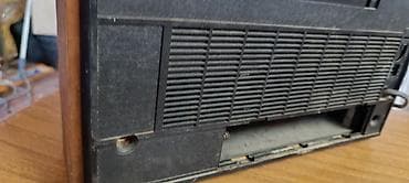 otkup starih satova: Prijenosni tranzistorski radio Selena. Bez poklopca za bateriju. - — 5