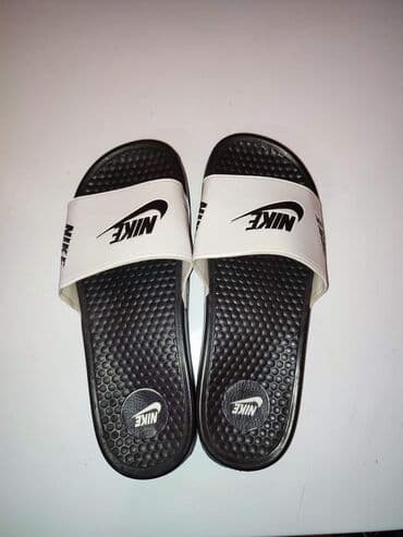 Samo 44
Cena 1500 din