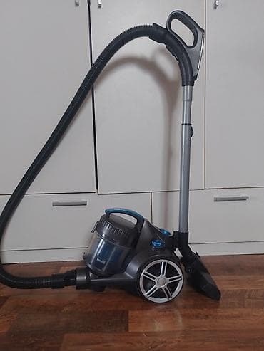 Usisivac na posudu je u odlicnom stanju sa sitnim tragovima