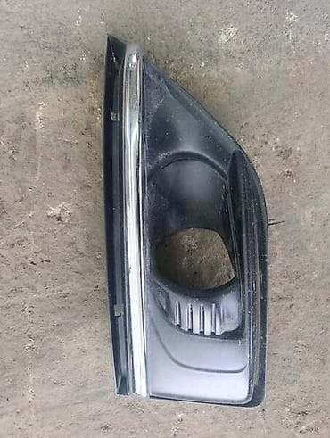 dizna za brener: OKVIR DESNE MAGLENKE ZA CITROEN C4 GRAND PICASSO OD 2006. DO 2013 — 1