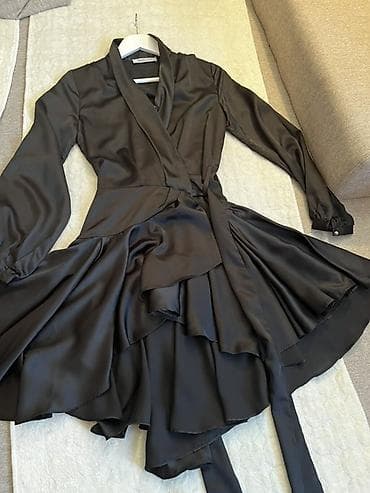 Haljine: Valentino haljina od svile – crna - Model: elegantna wrap/suknja na — 1