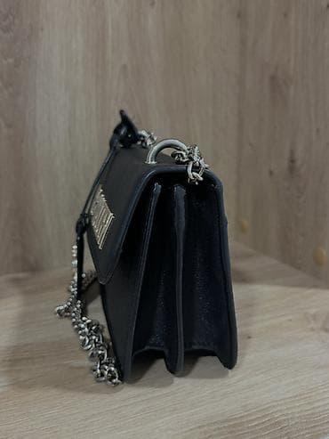 bluza na engleskom: Original Steven Madden torba koja se lako uklapa uz svaki stil — 2