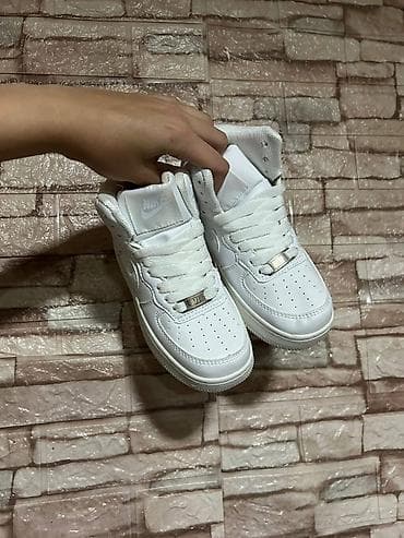 patike cesare paciotti: DUBOKE NAJK DECIJE PATIKE Prelepe,udobne,tople Velicine od 28 do 36 — 5