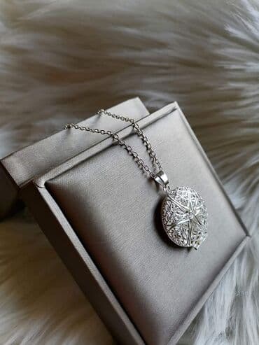 kutija za nakit za devojcice: Pendant necklace — 1