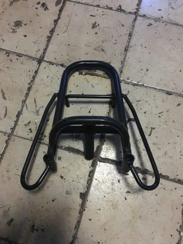 koje felne za koji auto: Držač-nosač kofera za skuter 
U ponudi ima i kofera zs skutere — 1