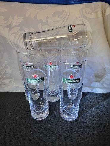 vitrine retro: Case nove,vintaz Heineken. Case Heineken bez ostecenja,sve na njima — 2