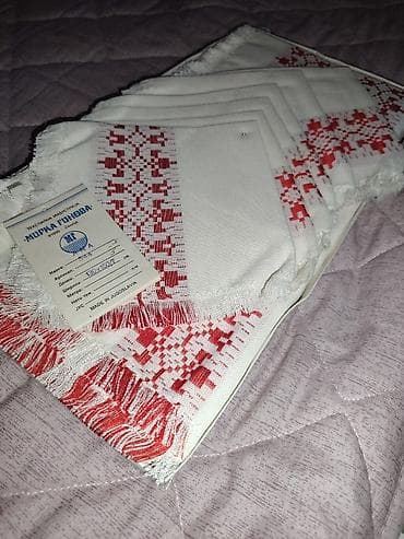 beli papir: Komplet trpeza – salvete sa narodnim motivima - Proizvođač: Tekstilna — 2