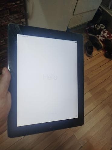 Apple iPad (64 GB, Wi‑Fi + 3G) - Ekran 9.7" (Retina generacija sa