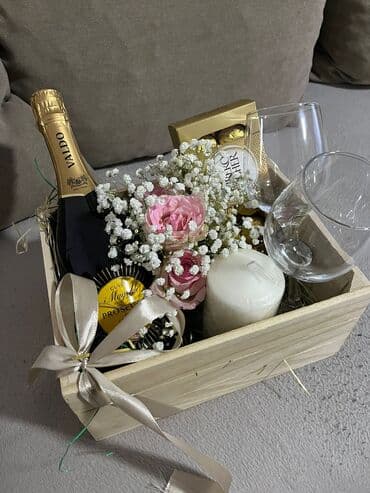 Poklon setovi – ručno aranžirani Opis: - Elegantne poklon