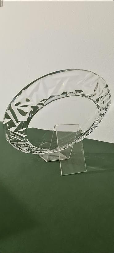 Home care products, Housewares: ▪︎ Na prodaju kao nov tanjir brenda TIFFANY & CO Rock Cut Lead — 2