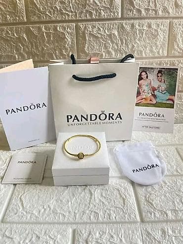 pandora me narukvica: Pandora narukvica Vel:21cm Cena:2200din (Samo narukvica bez — 6