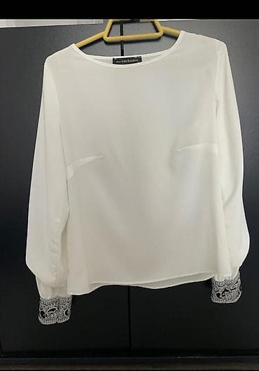 mona zenske kosulje: Elegantna ženska bluza – bela, dug rukav, okrugli izrez. Model ravnog — 1