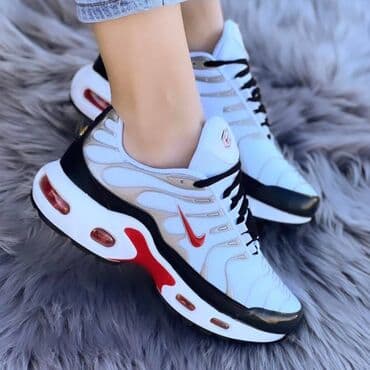 moderne cizme za zimu 2022: Nike air max tn patike 

Novo
Brojevi 36 do 46

fb Moja Kupovina 1 — 5