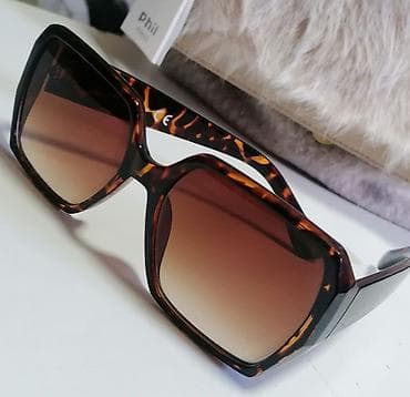 Accessories: Ženske sunčane naočare – oversize kvadratni okvir, šara “tortoise” - — 3