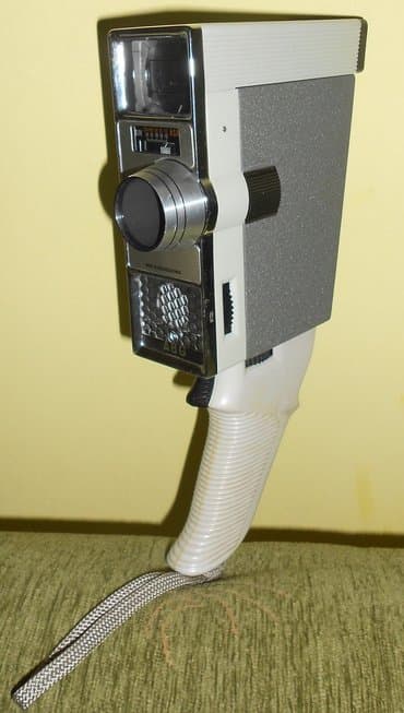 pec za grejanje: Filmska kamera meopta a8g 1964 8mm kamera, objektiv 2,8/12,5 (sočivo) — 1
