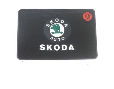 traktor za kosenje trave kupujem prodajem: Neklizajuća podloga ŠKODA ŠKODA gumena neklizajuća podloga — 1