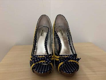 mokasine u boji: Sandals, 38 — 9