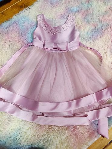 Dresses: Dečije svečane haljine (2 kom)jedna je 1000 din 1) Crvena haljina - — 3