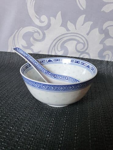kašika vaga lidl: Porcelanska nova cinija za soseve itd pirincani porcelan 70te — 2