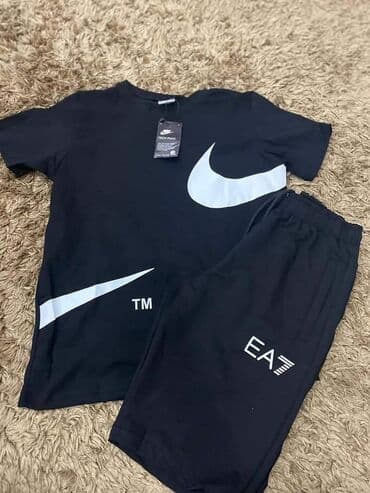 bunda od nutrije cijena: Veličine
 od S do 2XL

Cena 2700 din — 6