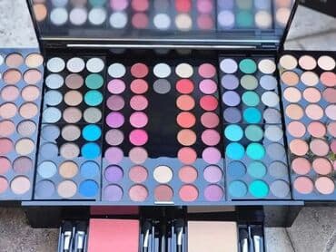 kik koferi 2023: Sminka Kofer sa sminkom Paleta sminke Set sminke 194 boje — 1