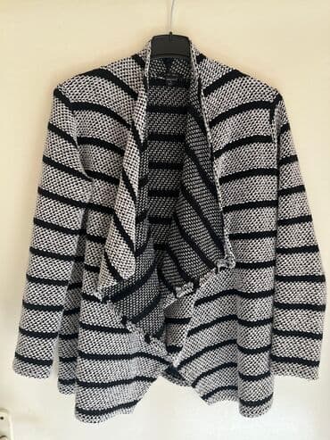 Women's Clothing: Džemper koji odgovara veličinama M i L, komotan je — 2