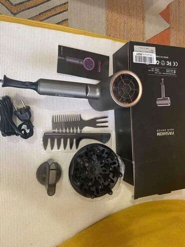 Prese za kosu: Fen modernog dizajna sa svim dodacima
1800 W
Cena 2700 din🌠

NP — 4