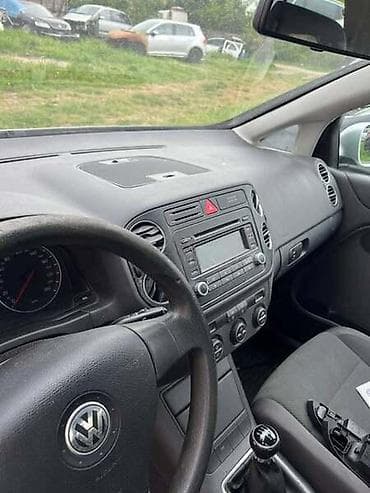 Kompletan auto u delovima: NASLON ZA RUKU ZA VOLKSWAGEN GOLF PLUS | Naslon za ruku za VW Golf — 3