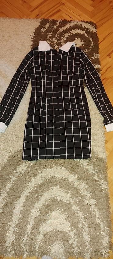 Kućna odeća: Crna karirana haljina sa belim kragnom i manžetnama – SHEIN - Model — 2