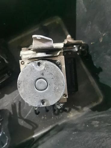 prekidac za sekvent plin: A6 4G. ABS PUMPA. 11-15. 4G0907379J | ABS pumpa — 1