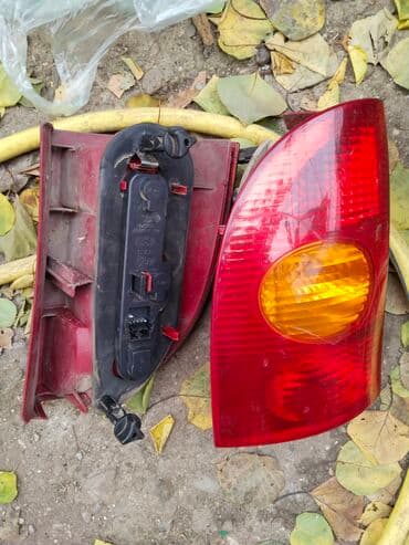 daljinski za auto: U Nišu prodajem delove za Reno Megan 1,9. dizel.Leva,Desna i zadnja — 4